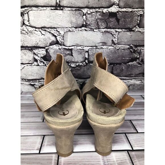 Earthies Earth Santo Taupe Suede Leather Peep Ankle Wedge Booties Women sz 10B - Picture 10 of 16